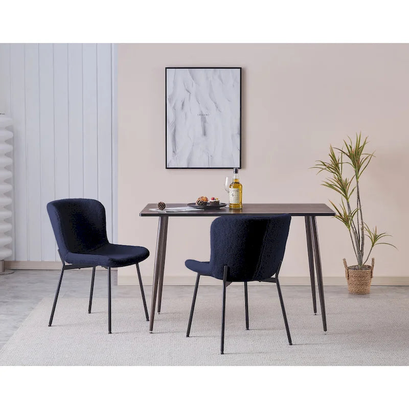 Sillas de comedor tapizadas en tela con patas de acero
