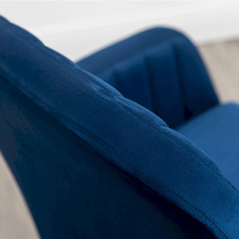 Sillón decorativo Tuchico tapizado en terciopelo contemporáneo