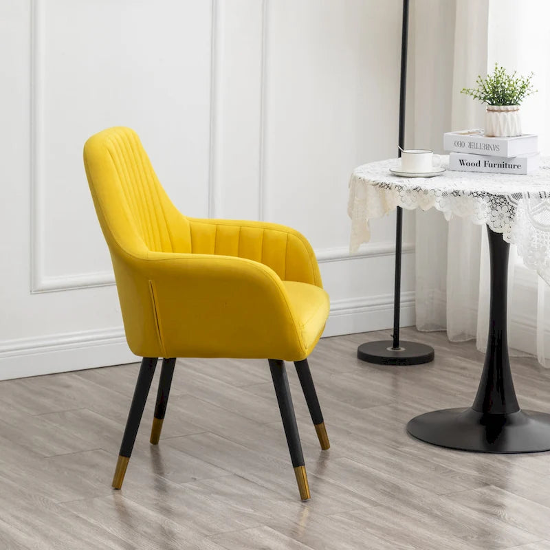 Sillón decorativo Tuchico tapizado en terciopelo contemporáneo